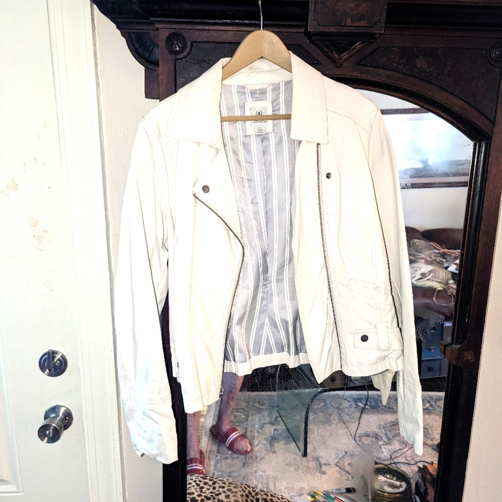 IZOD lightweight super soft white leather motorcycle jacket